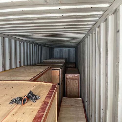 tin tức công ty mới nhất về Vận chuyển dây chuyền đóng gói găng tay đi Ả Rập Saudi