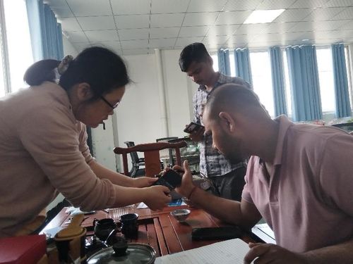 tin tức công ty mới nhất về Ông Anmol Kumar đến thăm máy giặt ướt