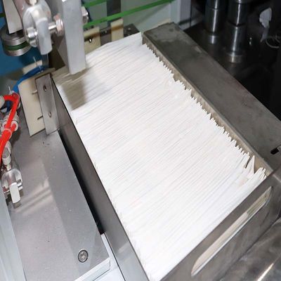 Máy đóng gói găng tay tần số cao với mức độ hoàn toàn tự động